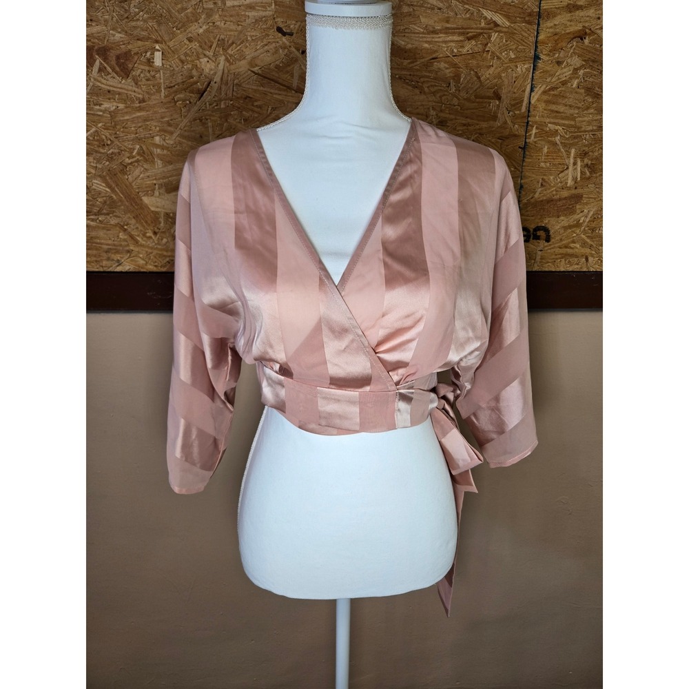 Forever 21 Contemporary Peach Striped Sheer Satin Wrap Crop Top Mens Medium‎